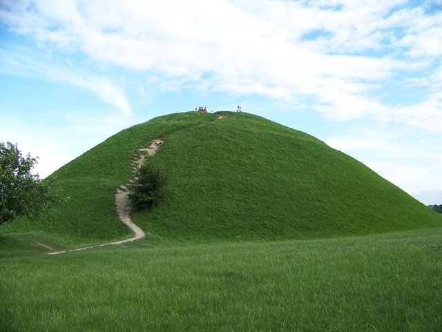 mound2.jpg