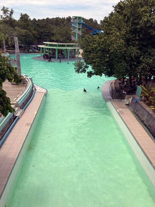 Green Water_02.jpg