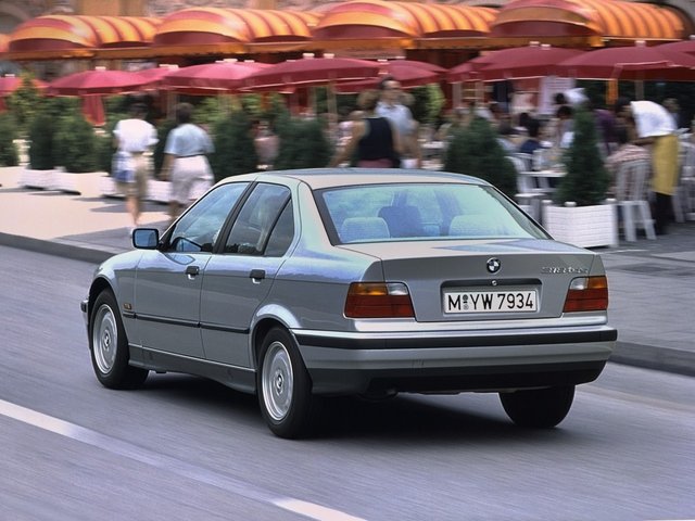 BMW-3-Series-Sedan--E36--767_24.jpg