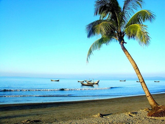 Saint-Martins-beach-Bangladesh-1.jpg