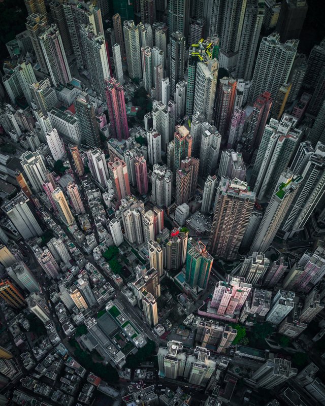 Nightsnlights_Above_HongKong01.jpg