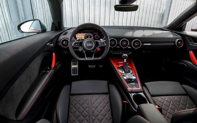 2018 Audi TTS Interior.jpg
