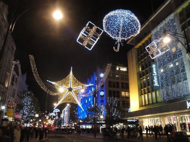 Oxford_Street_Christmas_decorations_2011_7.JPG