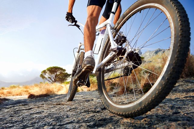 The-ultimate-guide-to-outdoor-cycling-for-weight-loss.jpg