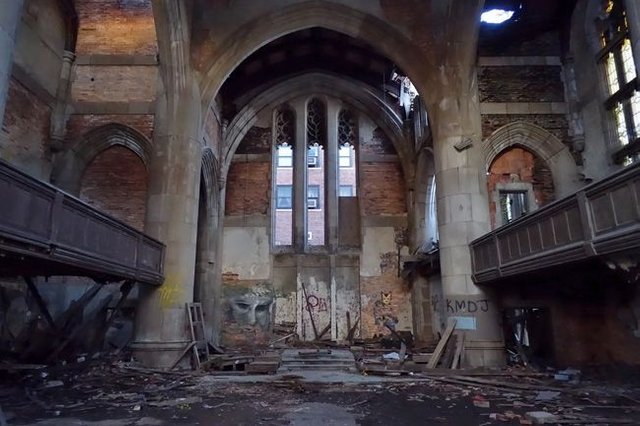 city-methodist-church-abandoned-gothic-ruins-gary-indiana-08.jpg