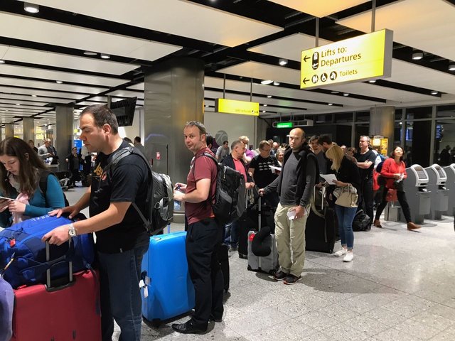 ba fail queue london.JPG