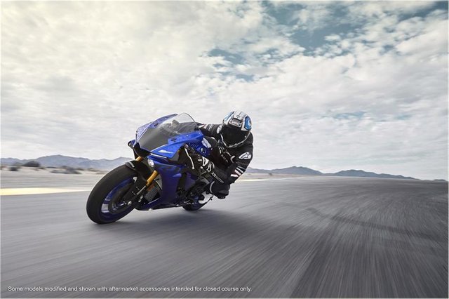 Some More Hd Photographs Of Yamaha R1 2018 Steemit