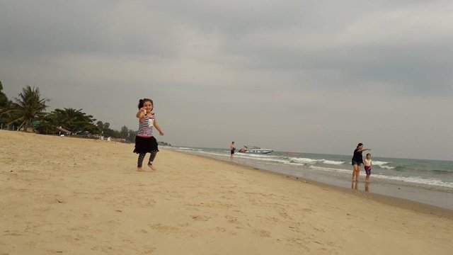 Novotel Rayong Rim Pae Resort Hotel - The beach