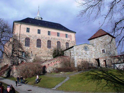 Akershus_castle_Oslo_Norwa.jpg