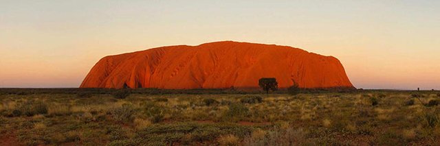 uluru.jpg