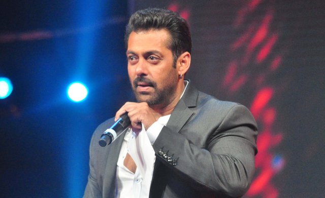 salman (1).jpg