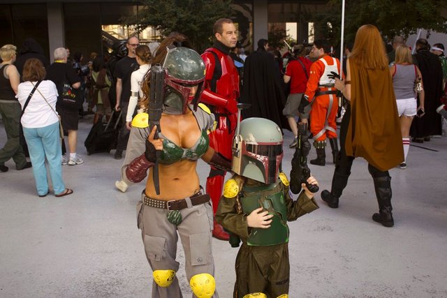 Lady Dane Boba Fett Social Media.jpg