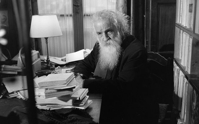 inset-FINAL-BAchelard-GettyImages-478440106.jpg