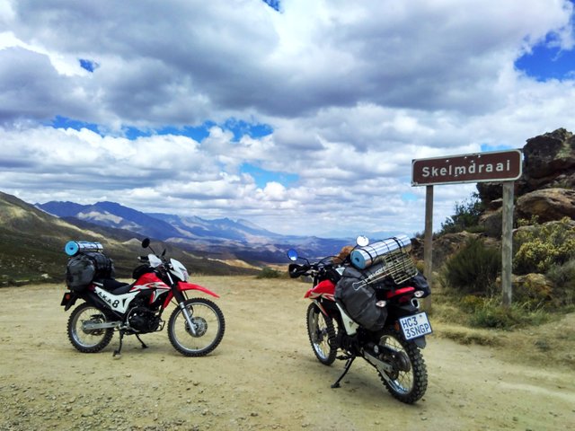 Skelmdraai Swartberg Pass.jpg