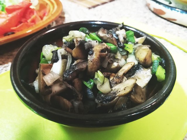 mushroomdish.jpg
