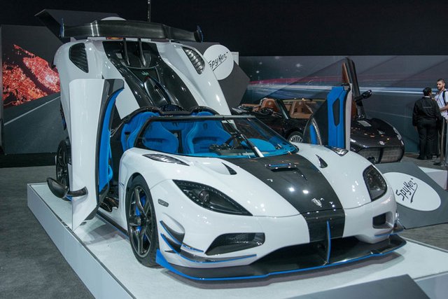 Koenigsegg-Agera-RS1.jpg