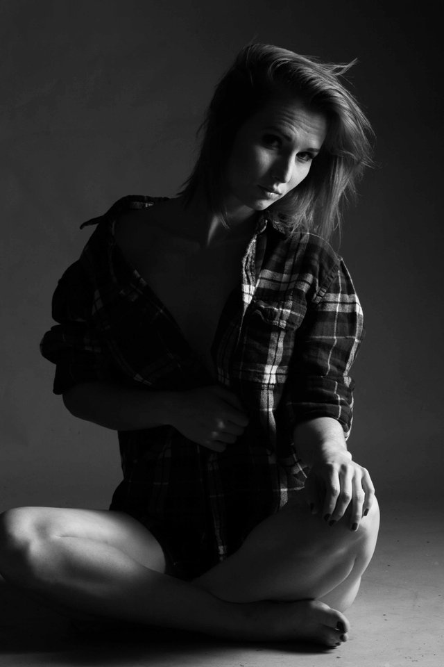 Monochrome Monday With Brittany!! (2 images) — Steemit