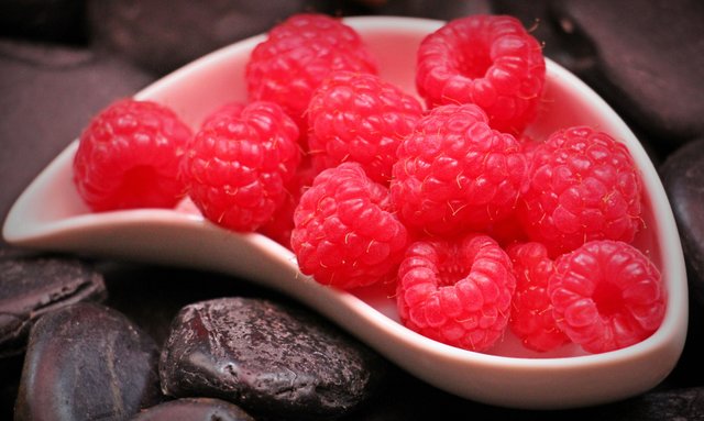 малина - raspberries 7264x4350_preview.jpeg