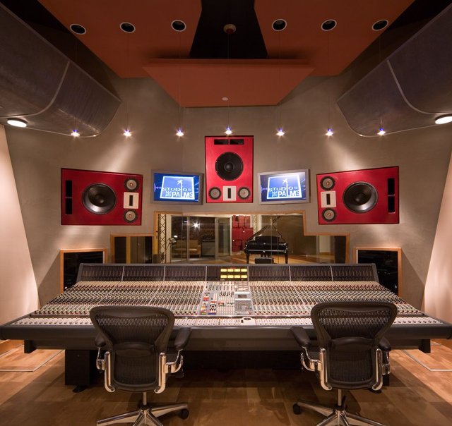 studio ultimate.jpg