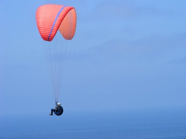 solo paraglider.jpg