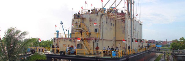 cover_Monumen_PLTD_Apung.jpg