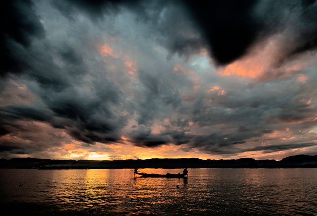 Inle Sunset_dsc475012.jpg