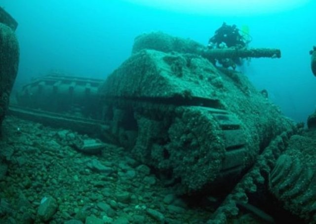 tank-graveyard-ukjnjnraine.jpg