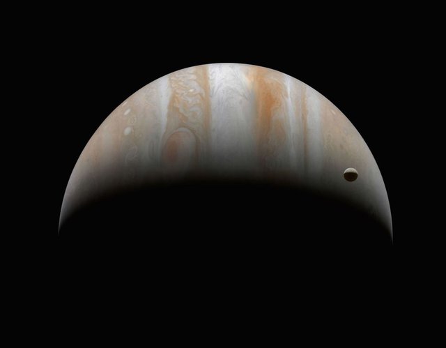 jupiterandganymede.jpg