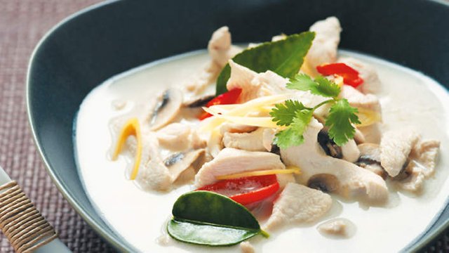 Tom-Kha-Kai1.jpg