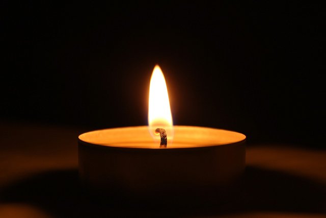 candle-3056195_1280.jpg