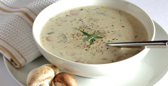 cream-of-mushroom-soup-2244.jpg