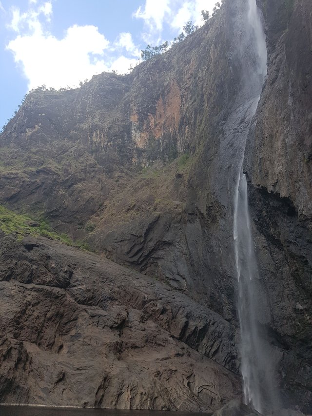 Waterfall 1.jpg