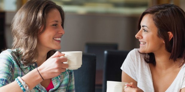 web3-women-freinds-talk-coffee-confidence-shutterstock_160629524-por-esb-professional-ai.jpg