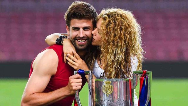 shakira-y-pique-990x558.jpg