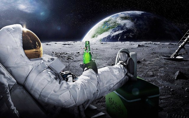 Beer-Drunken-Funny-Astronaut-In-Space.jpg