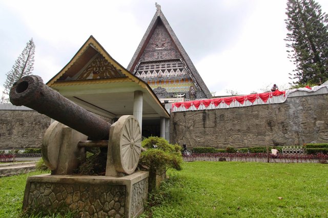 Museum Negeri Medan.jpg