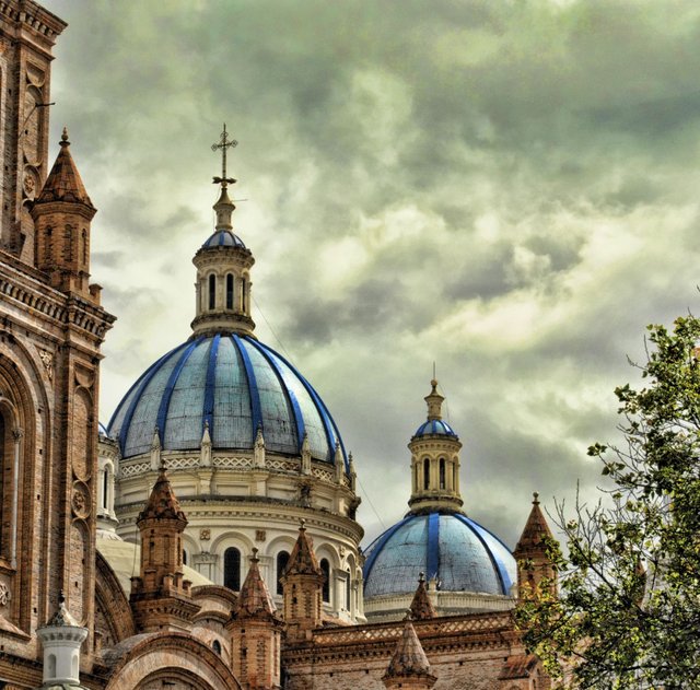 Cuenca cathedral.jpg