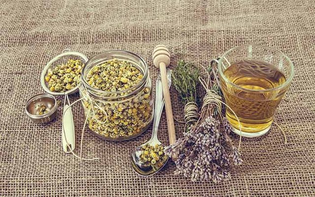 Fresh-Chamomile-Lavender-Tea.jpg