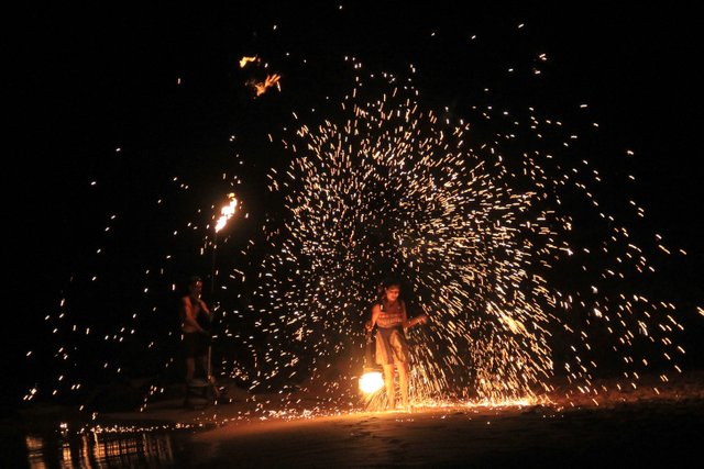 Maui Hawaii Fire dance.jpg