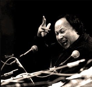 Nusrat_Fateh_Ali_Khan_03_1987_Royal_Albert_Hall-1.jpg