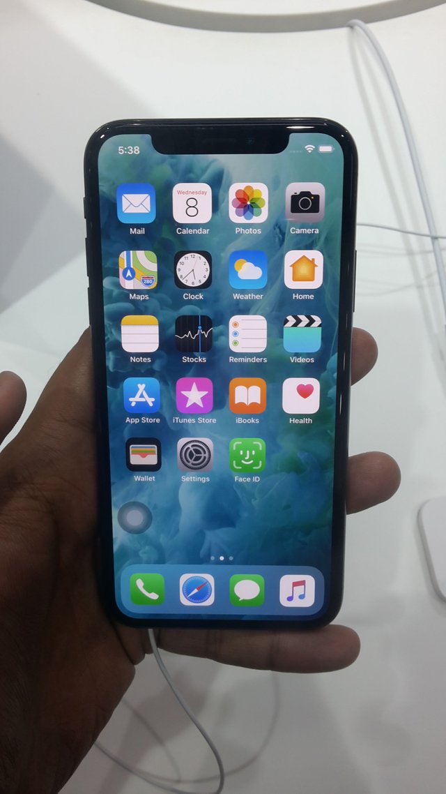 iphone x 1.jpg