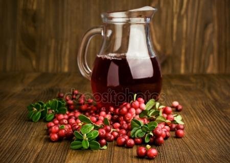 depositphotos_56137253-stock-photo-cranberry-juice-and-cranberries.jpg