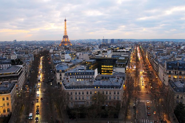 best-views-in-Paris-arc-de-triomphe.jpg