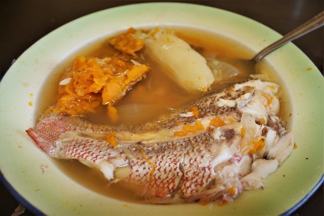 Sancocho de pargo.jpg