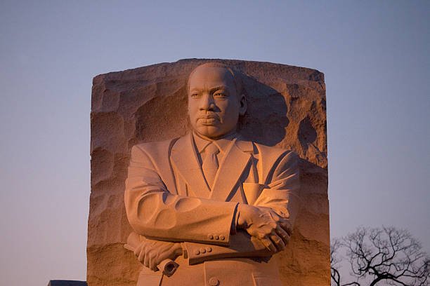 martin-luther-king-jr-national-memorial-dc-picture-id678390075.jpg