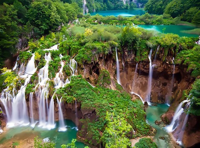 43.Plitvice Lakes National Park, Croatia.jpg