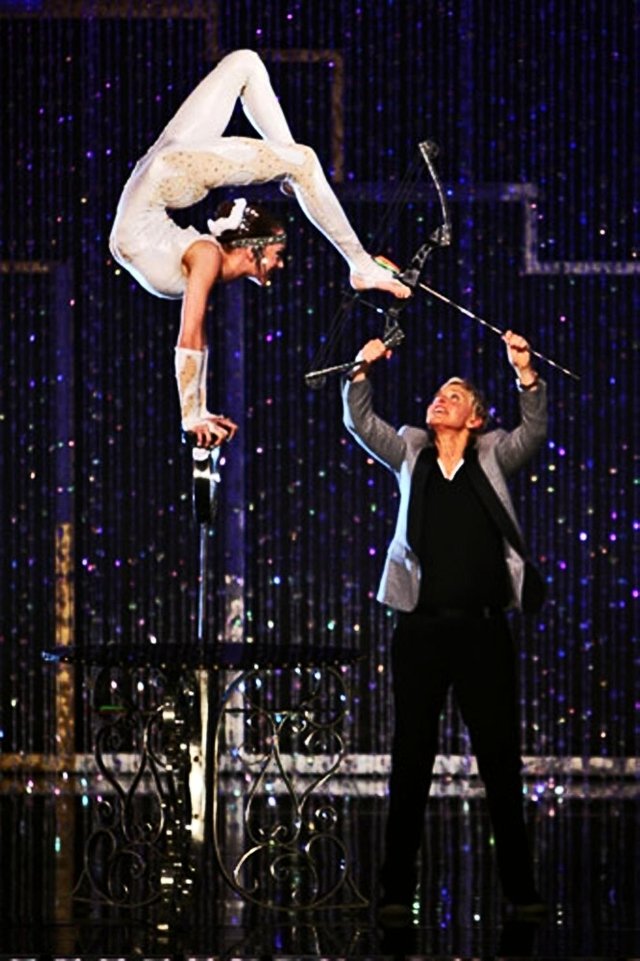 Peter Heckmann - Contortionist Elayne Kramer at Ellen Degeneres.jpg