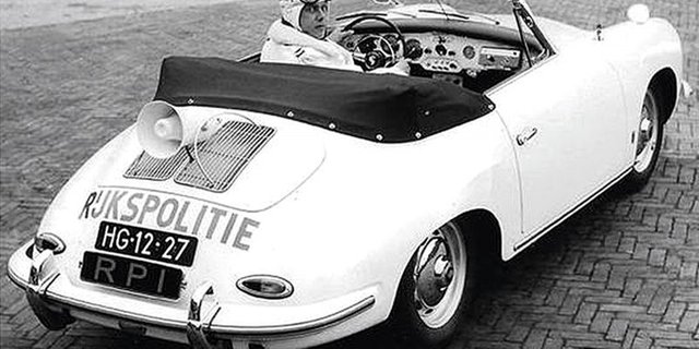 1962-porsche-356-policia__pinned.jpg