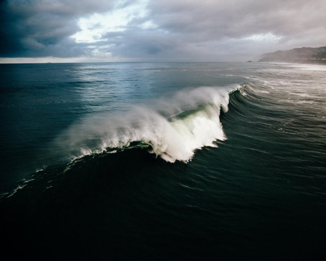 king-tides-crashing-the-pier-of-pacifica-steemit