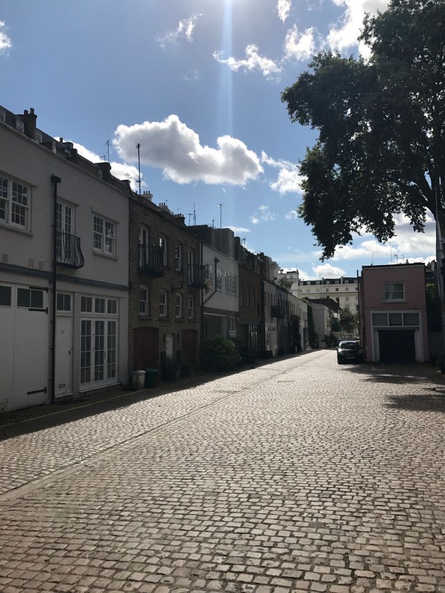 london cobble streets.JPG